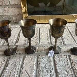 Salem Silverplate. Made in Portugal set of small goblets